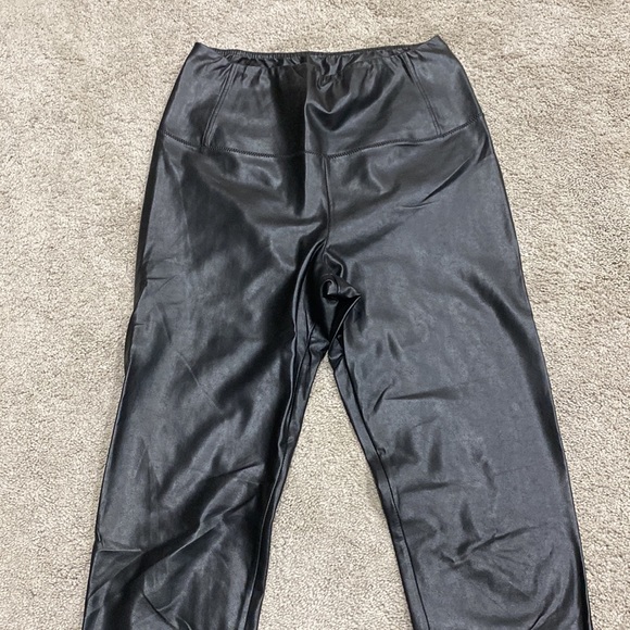Wilfred free Daria leggings - Picture 2 of 5